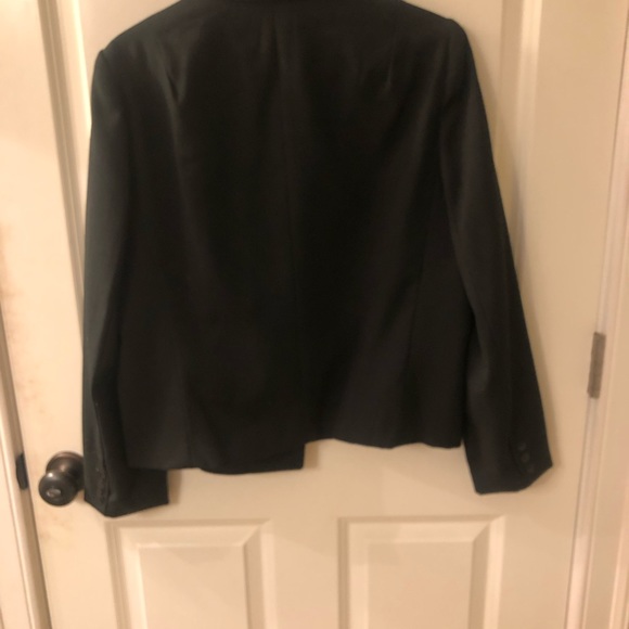 Women’s Hampton Hill Jacket and Skirt Set Size 16 - Picture 3 of 8